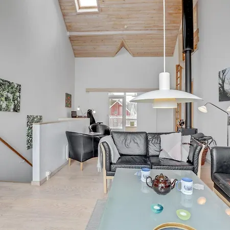 Feriehus Halldora - 10m From The Sea By Interhome *